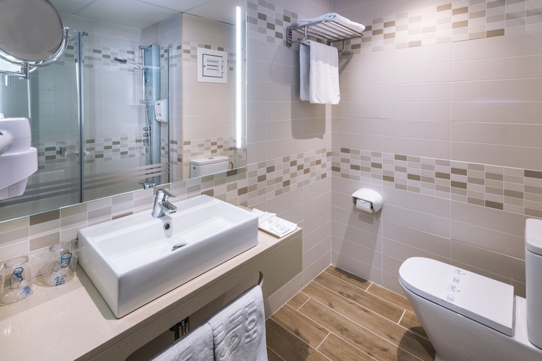 Bathroom 4, Hotel GHT Costa Brava & SPA, Girona