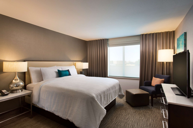 Bedroom 3, Hilton Garden Inn Lubbock, Lubbock