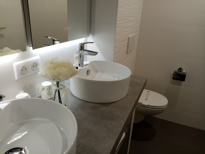 Bathroom 4, Best Western Hotel Royan Ocean, Charente-Maritime