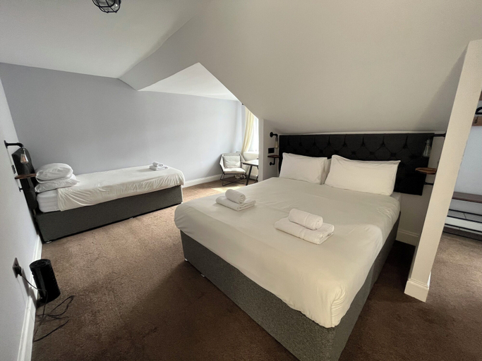 Bedroom 4, The Kelvin Hotel, Argyll and Bute