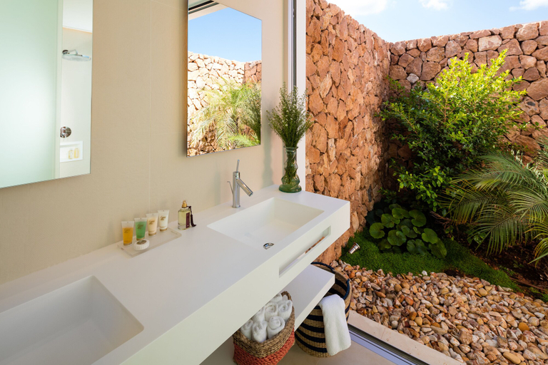 Bathroom 4, Ca Na Xica - Hotel & Spa, Baleares