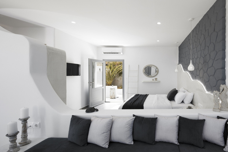 Bedroom 4, Golden East Hotel, South Aegean