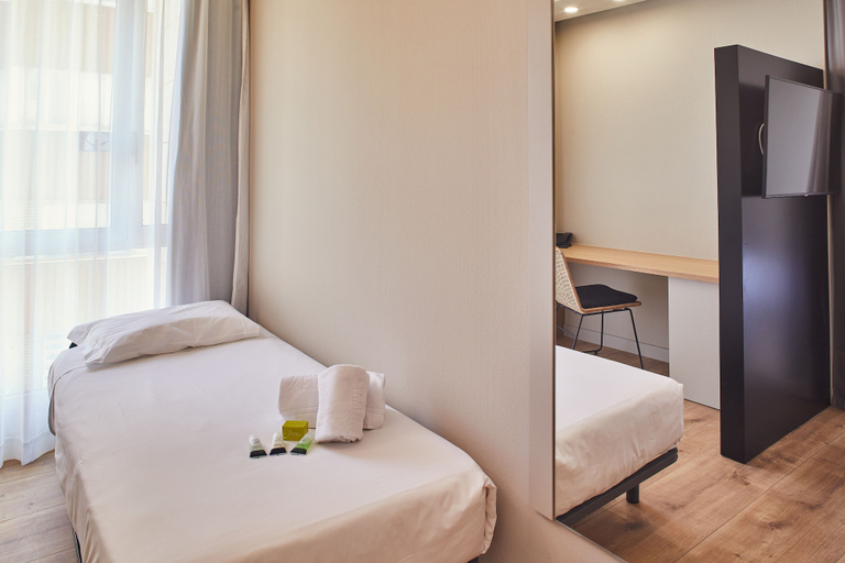 Bedroom 2, Hotel Silken Reino de Aragón, Zaragoza