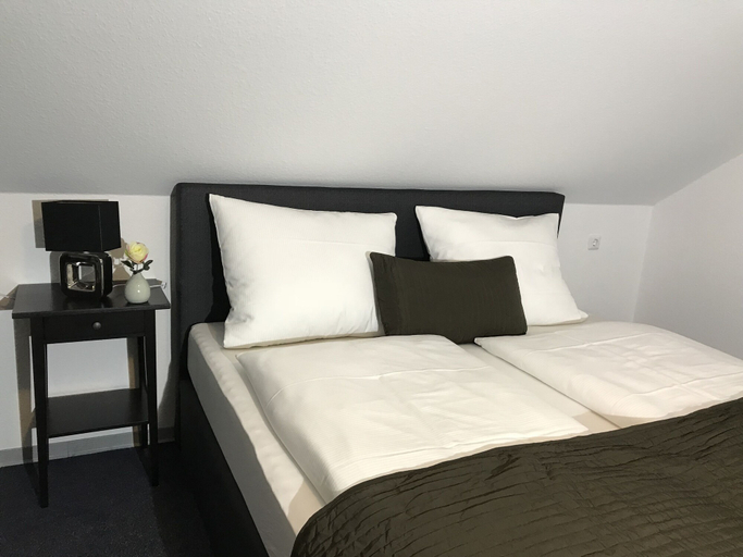 Bedroom 4, Hotel Degen, Kaiserslautern