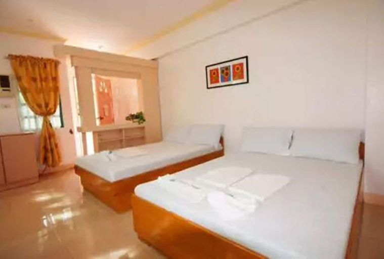 Bedroom 4, Apartelle de Francesca, Puerto Galera