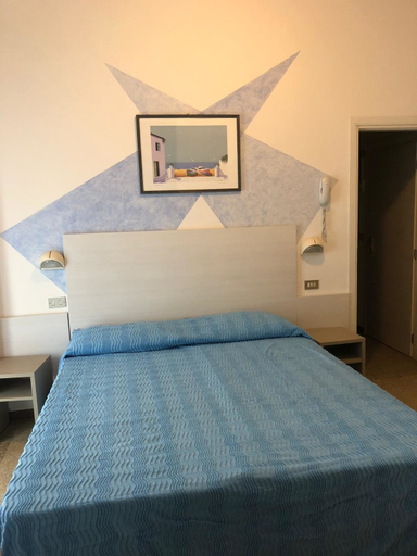 Bedroom 4, Alevon, Rimini