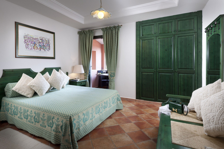 Bedroom 4, Cala Ginepro Hotel Resort, Nuoro