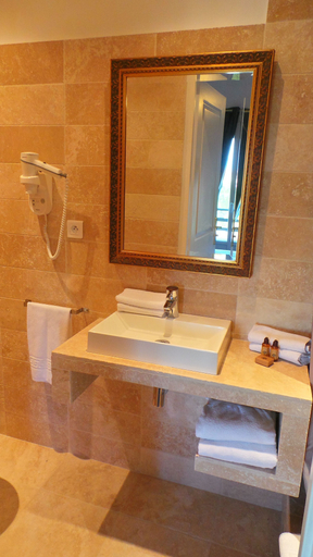 Bathroom 5, Hotel Le Relais Du Postillon, Alpes-Maritimes
