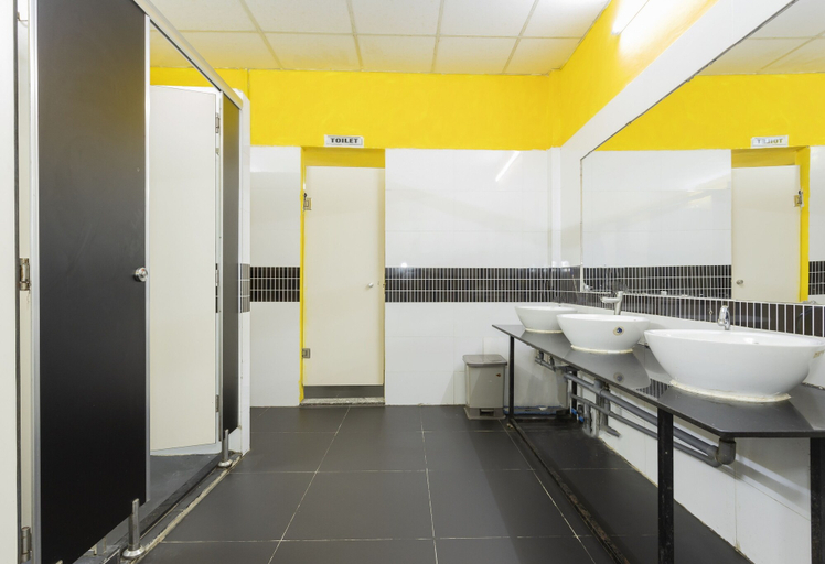 Bathroom, Hangout Hostel HCM, District 1