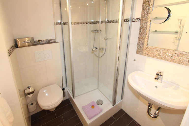 Bathroom 5, Hotel an de Marspoort, Wesel