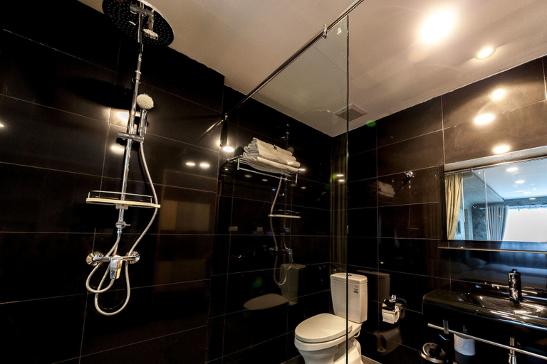 Bathroom 5, Feel Nimman Boutique, Muang Chiang Mai