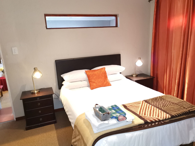 Bedroom 3, Paulshof Guesthouse, City of Johannesburg