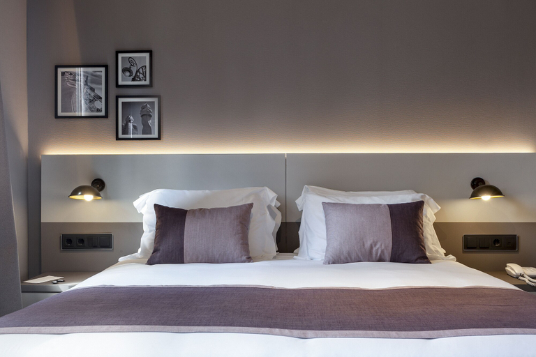 Bedroom 2, Hotel Upper Diagonal, Barcelona