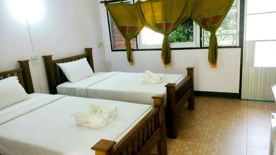 Bedroom 2, Oopkaew Resort, Pua