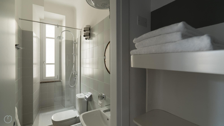 Bathroom 5, Italianway Easy - Melzo 12 - Righe, Milano