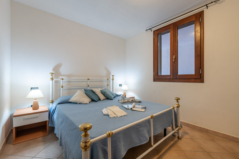 Room 4, Casa Tortora, Nuoro