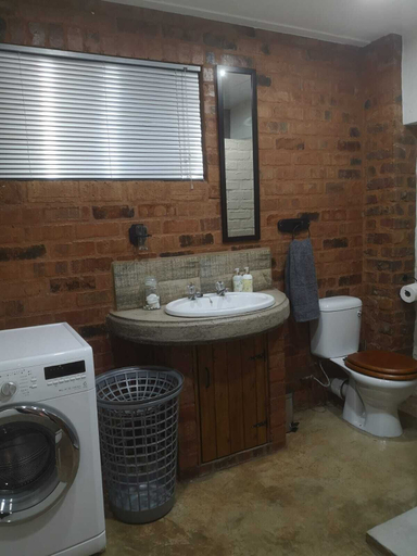Bathroom 3, Boshoffville Family Farm, City of Tshwane