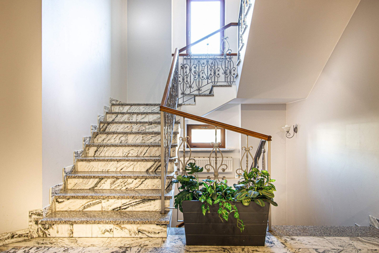 Others 4, Ursynow Lavish Apartment, Warsaw