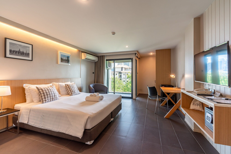 Bedroom 6