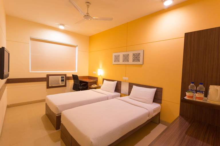 Bedroom 3, Ginger Mangalore, Dakshina Kannada