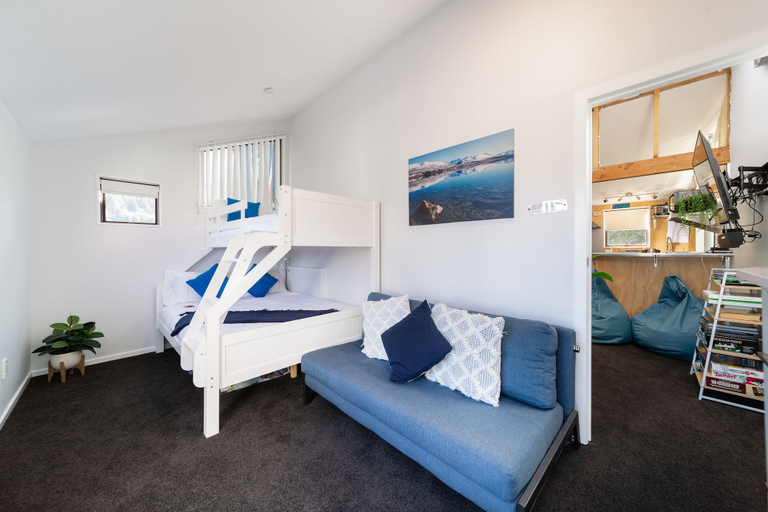 Bedroom 3, Central, modern city loft style home - CBD, Queenstown-Lakes