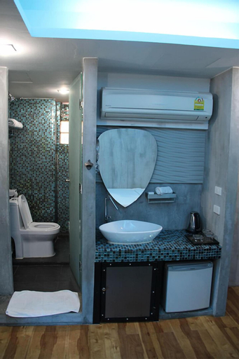 Bedroom 15