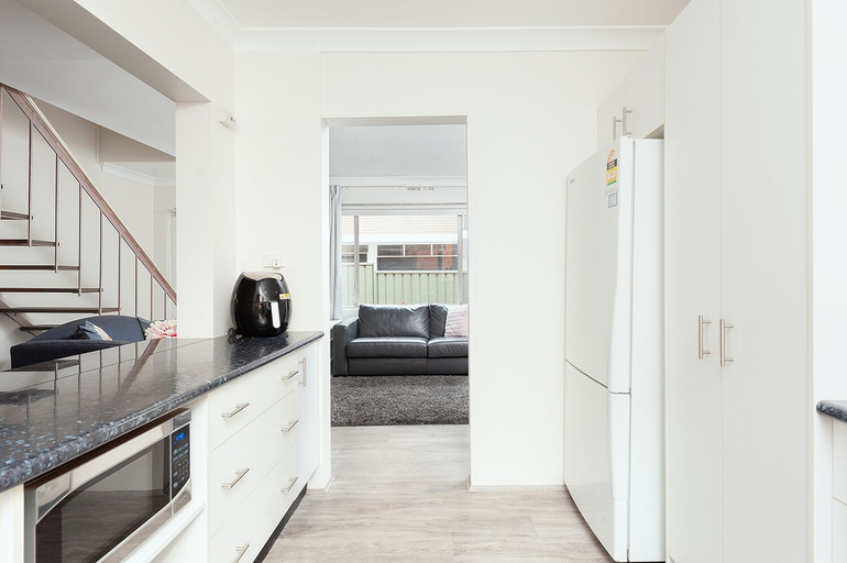 Others 4, Comfy & Convenient Homebush West, Sydney