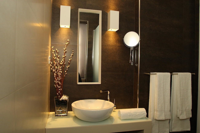 Bathroom 5, Castilho House, Lisbon