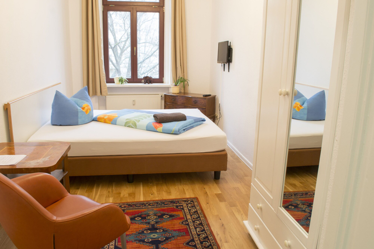 Bedroom 3, Gwuni Mopera B u.B, Leipzig