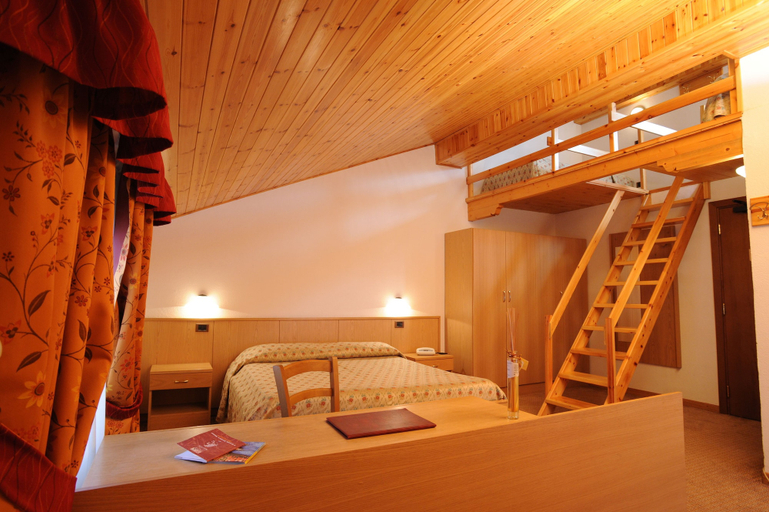 Bedroom 3, Petit Tournalin, Aosta
