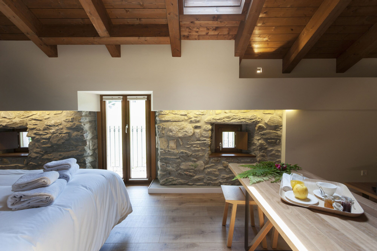 Bedroom 3, Palacio de Yrisarri by IrriSarri Land, Navarra