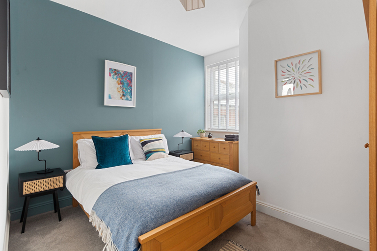 Bedroom 2, 84A Albany Road, Cardiff