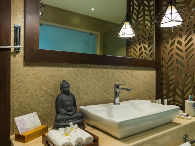 Bathroom 5, Riva Beach Resort, North Goa