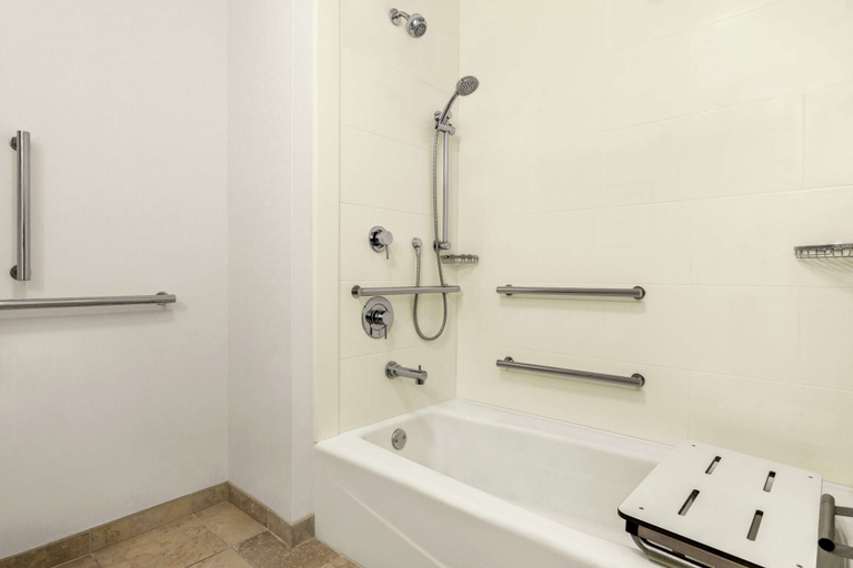 Bathroom 4, Hampton Inn Athens, Athens