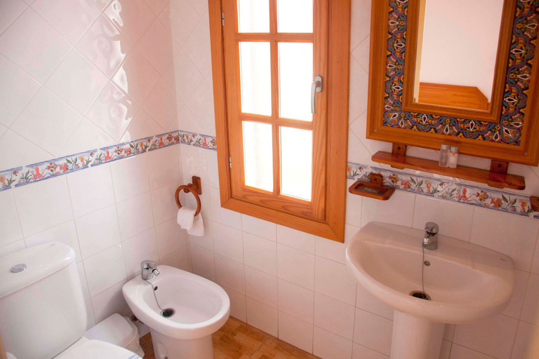 Bathroom 5, Hostal Mar de Frente, Cádiz
