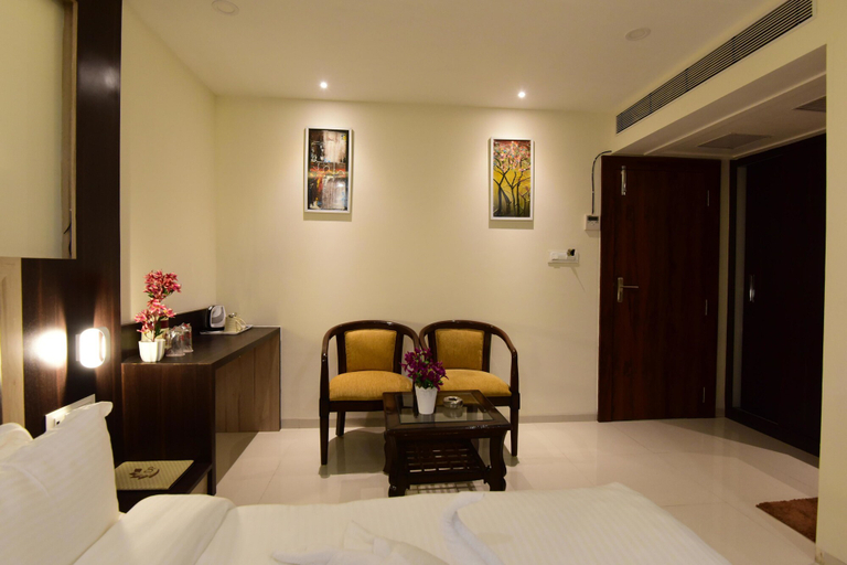 Bedroom 3, Hotel Dayal Shree Paradise, Bhopal