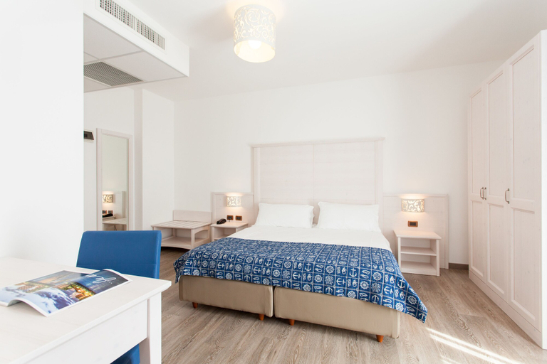 Bedroom 3, Regent's Hotel, Venezia