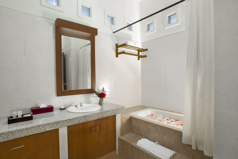Bathroom 5, New Garden View Resort, Badung