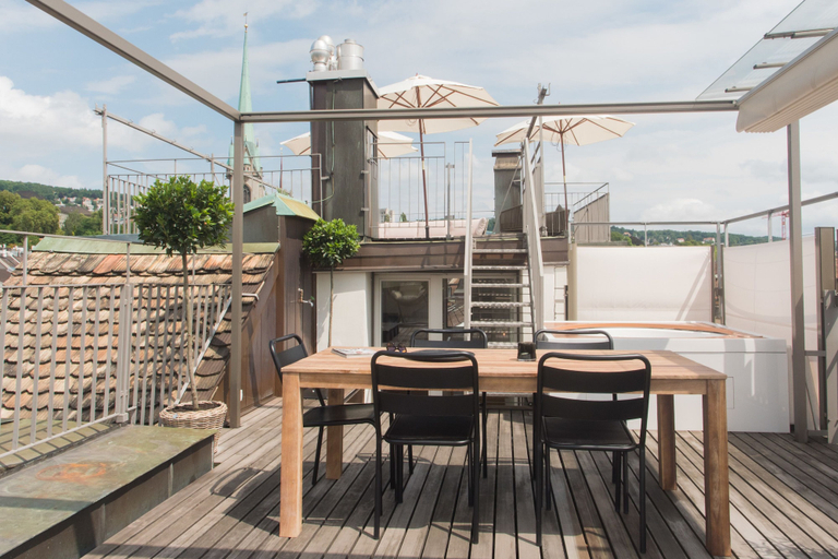 Others 5, Airhome Limmatquai River View Apartment, Zürich