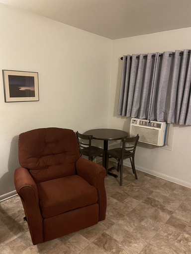 Others 4, Sky Inn , Milam