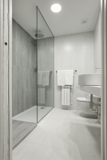 Bathroom 2, Hotel Mar del Plata, A Coruña