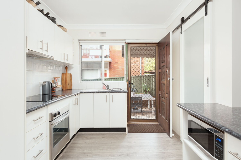 Others 5, Comfy & Convenient Homebush West, Sydney