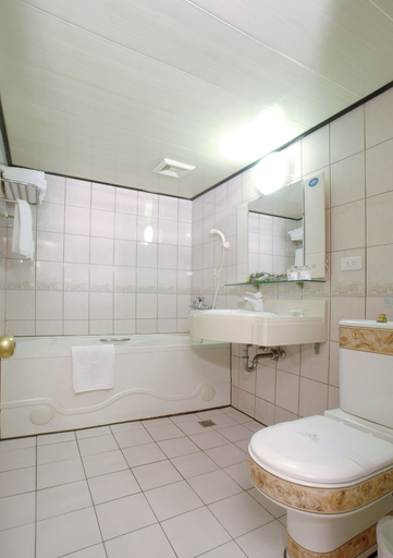 Bathroom 4, Ever Luck Hotel, Kaohsiung