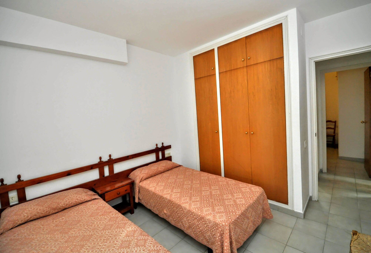 Bedroom 3, Lloretholiday Los Fresnos, Girona
