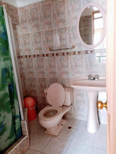 Bathroom, La Joya Imperial, Cusco