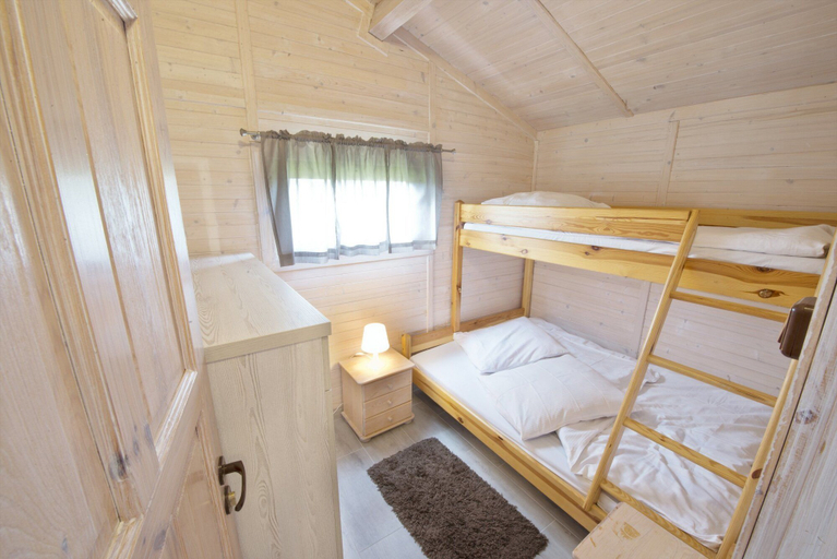 Bedroom 2, Duet Domki, Sławno