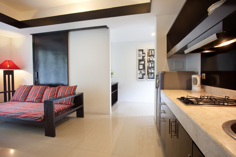 Dining Room 11