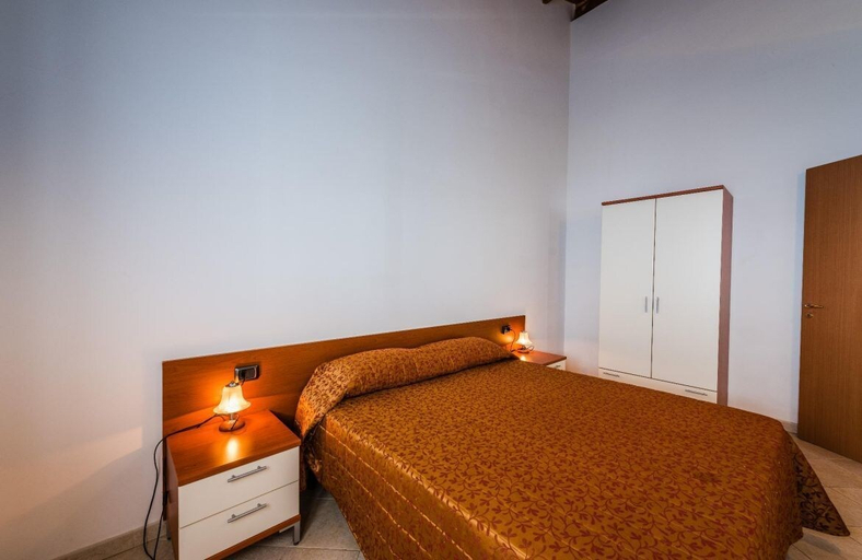 Bedroom 3, Villaggio Punta Alice Srl, Crotone