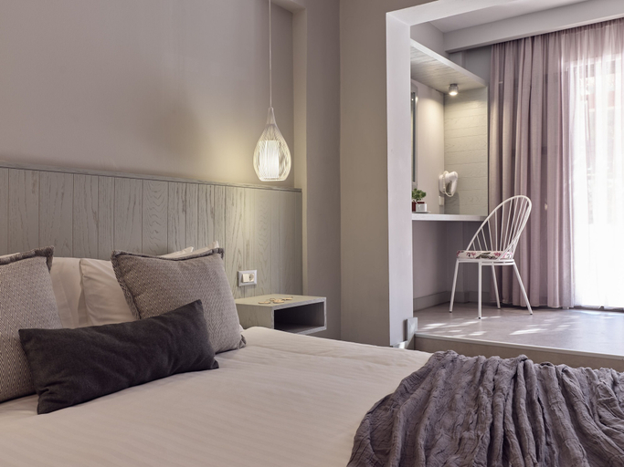 Bedroom 3, Castelli Hotel Adults Only - All Inclusive, Ionian Islands