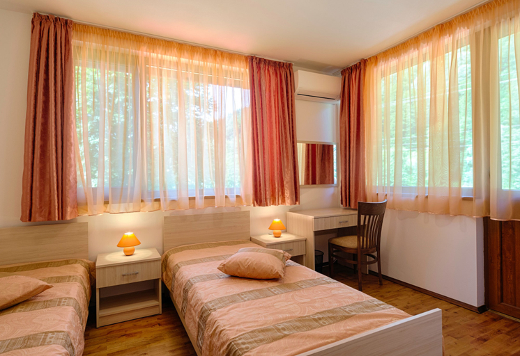 Bedroom 3, Vitora Guest House, Teteven